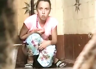 Putting the camera and trying to record the chick