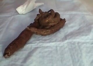 Big pile of shit comes out of her tight bum